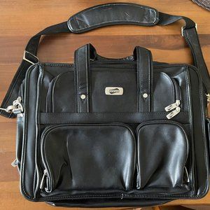 ***Price Drop*** Briefcase / Laptop Bag / Messenger Bag